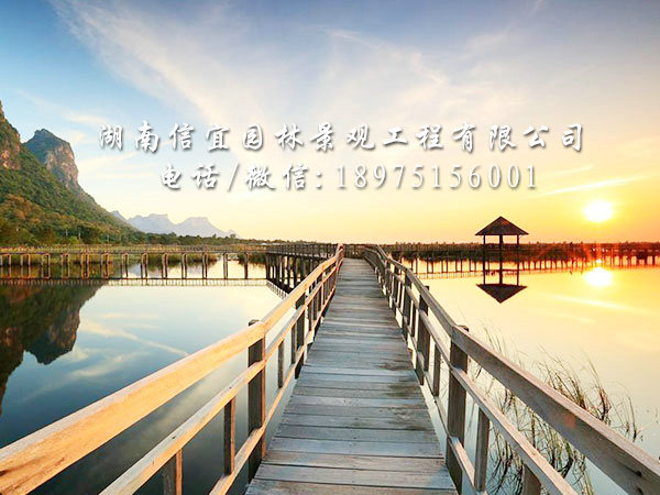 木栈道
