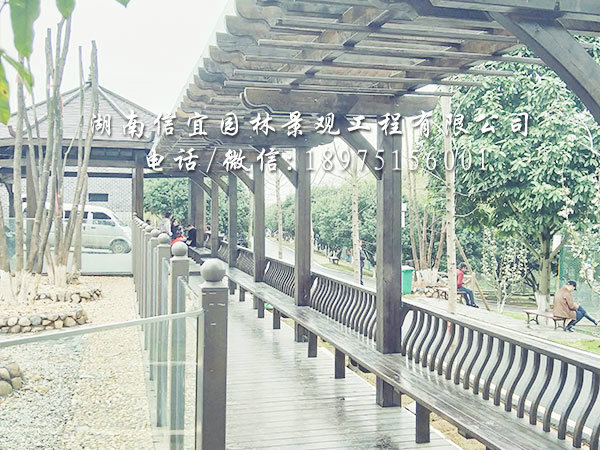 风雨走廊