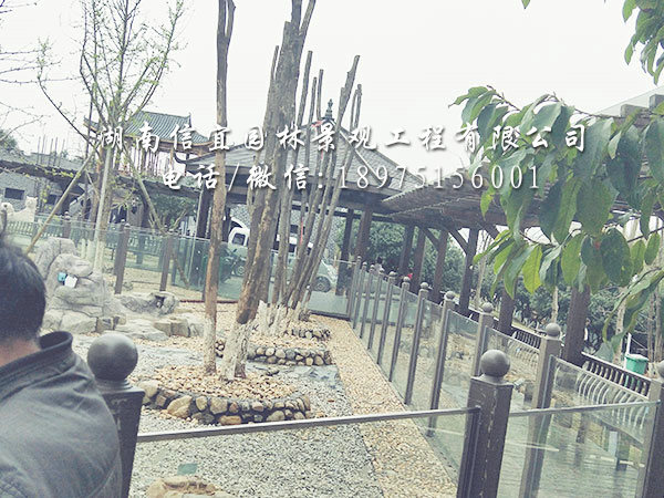风雨走廊